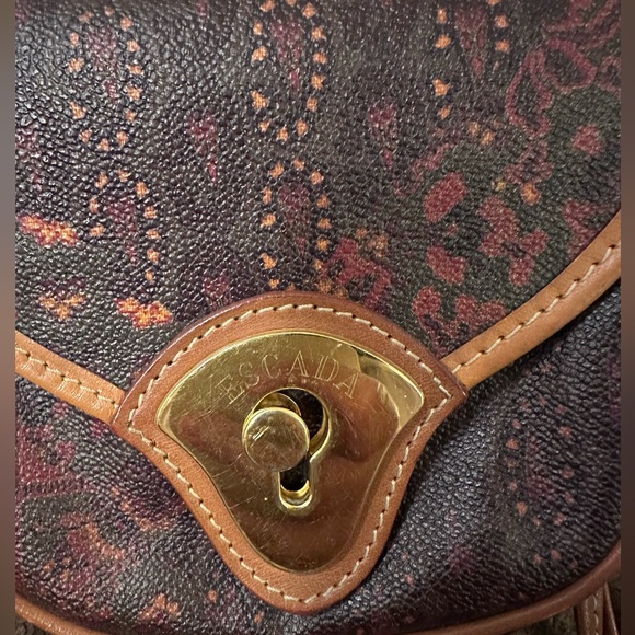 Preloved Authentic Escada micro purse with detachable strap. very good condition - Picture 2 of 8